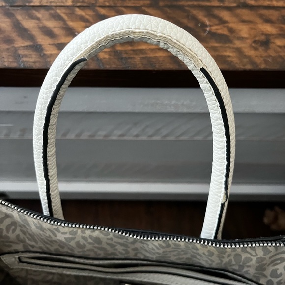 Guess Black and White large satchel with detachable shoulder strap - Picture 5 of 6